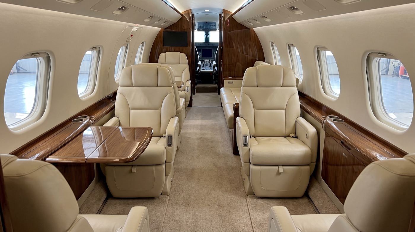 Legacy 450, Kabine