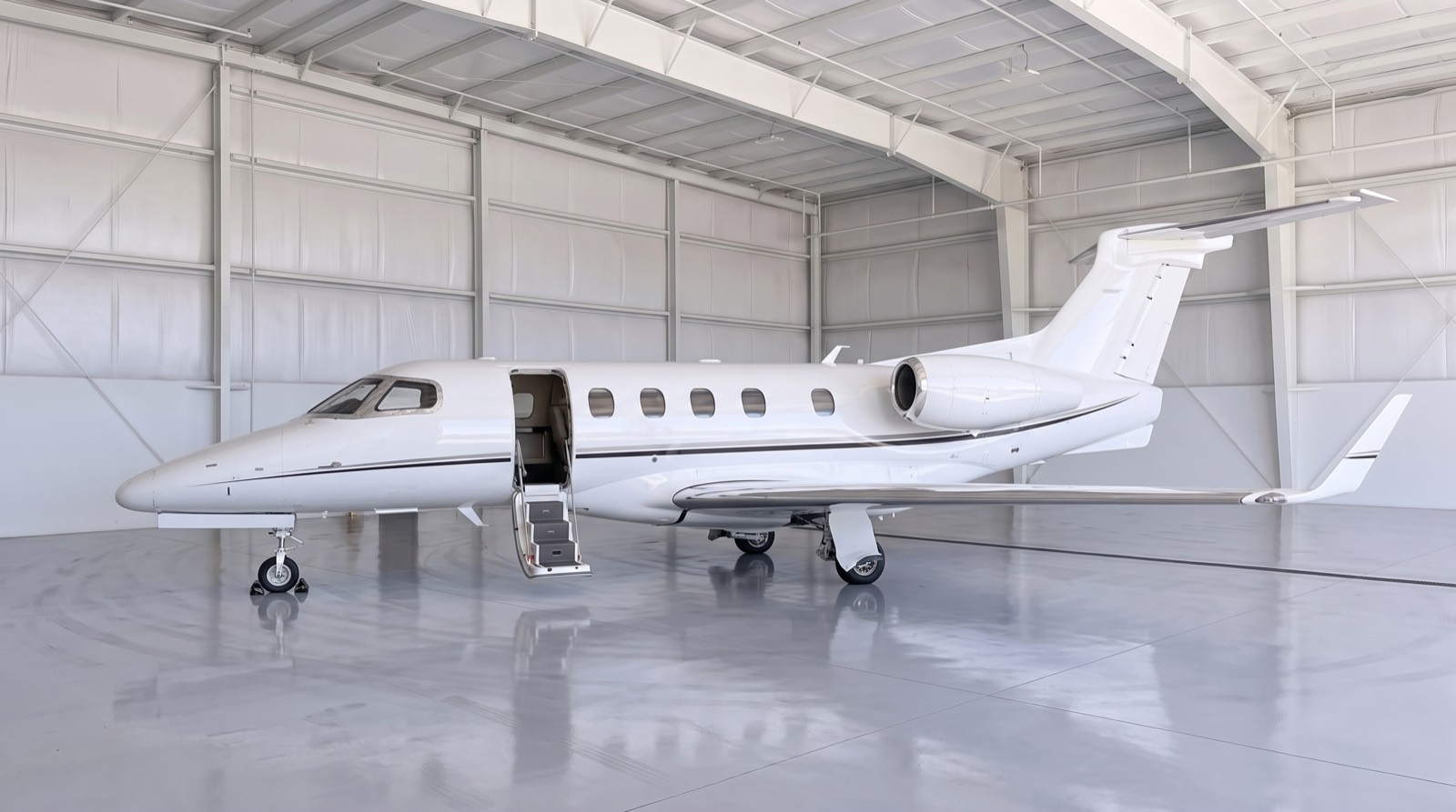 Phenom 300E, Aussenansicht
